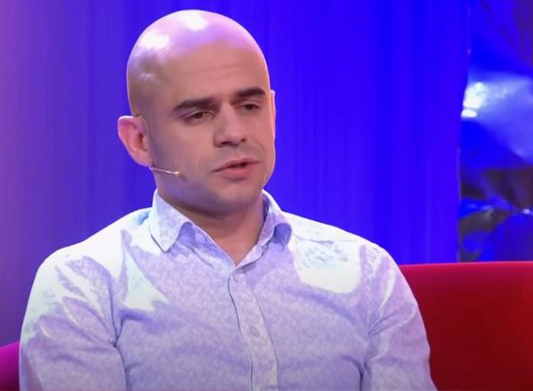 “Prindërit pësuan aksident, humbëm të gjitha financat”/ Aktori i njohur i humorit rrëfehet