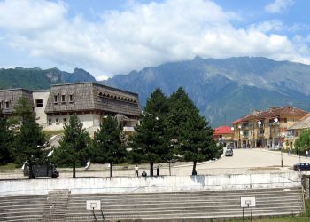 Të shtëna me armë zjarri në Tropojë, dyshohet për të plagosur