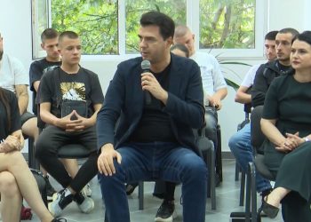 ‘Deputeti nuk mban përgjegjësi’, Basha: Është një nen në vendin tonë…