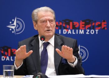 Berisha: 160 mijë persona u nisën të votojnë, por u kthyen pas. Vepër e Ramës
