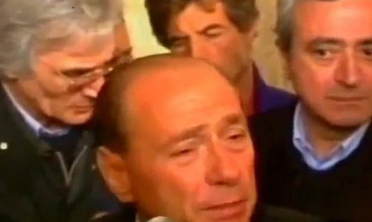 Kur Berlusconi qante për emigrantët shqiptarë që u mbytën në Otranto (VIDEO)