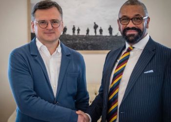 Britania e Madhe i kërkon Rusisë që të paguajë dëmet e shkaktuara në Ukrainë