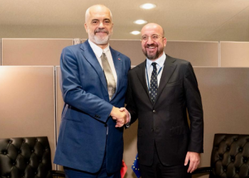 Rama sot në Bruksel/ Kërkoi ndërhyrjen e Macron dhe Scholz për zbatimin e planit franko-gjerman për Kosovën