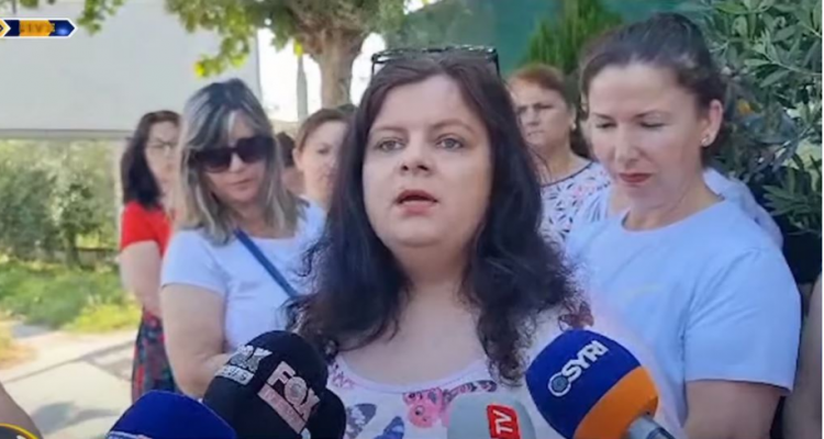 Sërish në protestë për pagat/ Punonjëset e fasonerisë në Fier paralajmërojnë padi