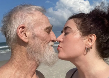 “Kemi 5 fëmijë…”/ 45-vjeçarja flet për marrëdhënien me “babain” e saj