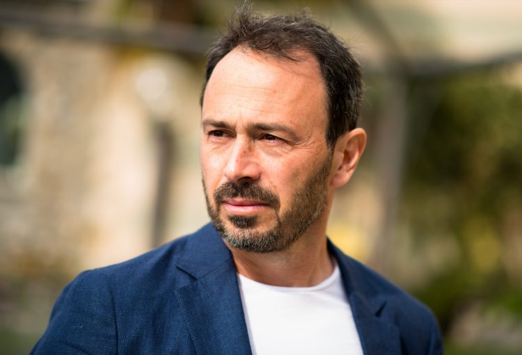 Teuta prezanton trajnerin e ri, Diego Longo