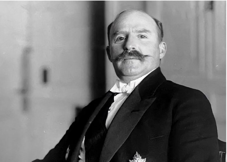 Më 13 qershor 1920 u vra në Paris, Esat Pashë Toptani