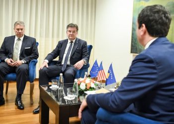 Me çfarë masash mund të përballet Kosova nga SHBA-ja dhe BE-ja?