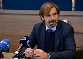 Ish-mbrojtësi i Milanit jep idenë: Stadiumi i ri i Milanit të mbajë emrin e Berlusconit