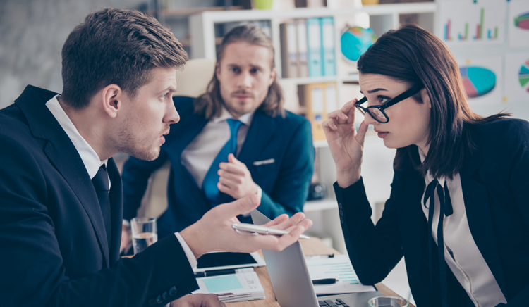 Të ndërpresin sa herë flet? Ja si të reagosh