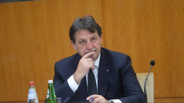 Ministri i Brendshëm serb: Ne e dimë se kush e ka vrarë Oliver Ivanoviqin