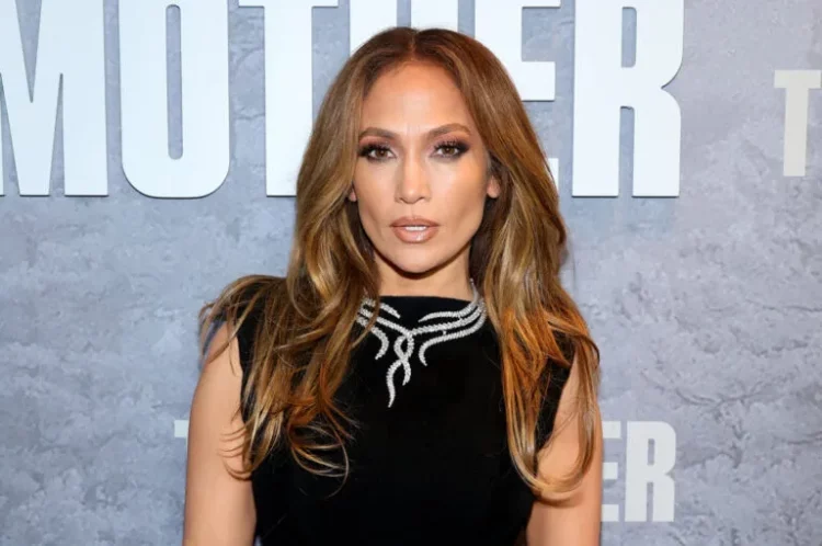 Jennifer Lopez bën ndryshimin më të papërshtatshëm të sezonit