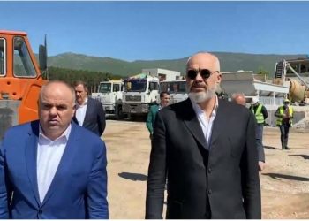 Skandali seksual i Gjicit zbuloi pushtetin që i konsideron qytetarët më pak se qentë e rrugëve