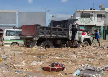 Më keq se në 2011, shteti amerikano-verior bën llogaritë me tërmetin e përmbytjet