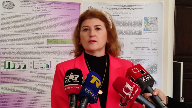 Pasi zhvati studentët, “zhduket” rektorja e Universitetit të Shkodrës