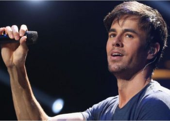 Enrique Iglesias nxjerr foto nga Tirana: Shihemi sonte