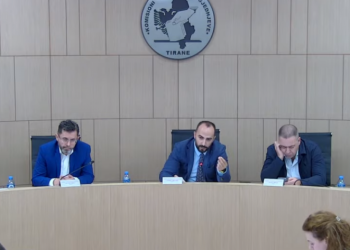 ‘Kutia e burgut e paligjshme’, KAS shpall fitues kandidatin e PS-së