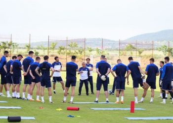 Kosova përgatitet për ndeshjet kualifikuese të Euro 2024, dëmtohet Zhegrova