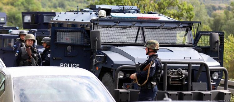 Tensionet në Veri, qeveria e Kosovës thirrje qytetarëve: Shmangni kalimin në Serbi