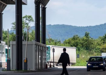 Oda Ekonomike e Serbisë: Të dyja palët po pësojnë për shkak të bllokadave në kufi