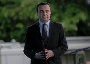 Le Monde: Albin Kurti, kryeministri i qetë, i sjellshëm dhe jofleksibël i Kosovës