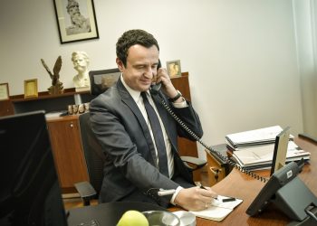 Kurti telefonatë me tre senatorë amerikanë: I përkushtuar të punoj me SHBA-në