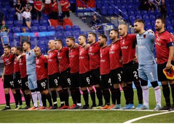 Shorti i Kupës së Botës, Shqipëria vihet përballë gjigandëve