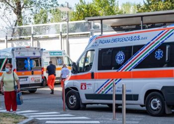 Aksident i rëndë në autostradë, 2 viktima nga përplasja e 4 automjeteve