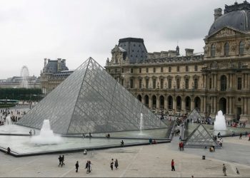 Policia bastis zyrat e organizatorëve të Lojërave Olimpike Parisi 2024