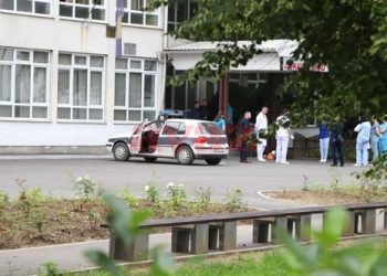 Të shtëna në një shkollë në Bosnjë e Hercegovinë, disa të plagosur