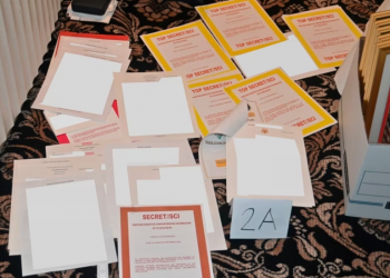 Prokurorët kanë një regjistrim audio të Trumpit duke diskutuar për mbajtjen e dokumentave të klasifikuara