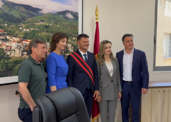 Melyshi, zyrtarisht Kryebashkiak i Mirditës. Opozita merr edhe Kreun e Këshillit