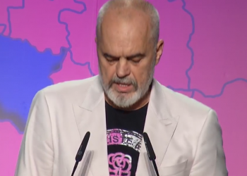 VIDEO/ Rama nuk i ndahet Hipotekës: Deputetëve iu del shpirti nga ankesat që marrin…