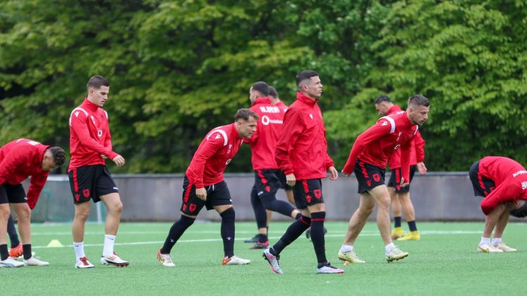 Kombëtarja mbërrin në Ishujt Faroe, nis përgatitjet për sfidën e tretë