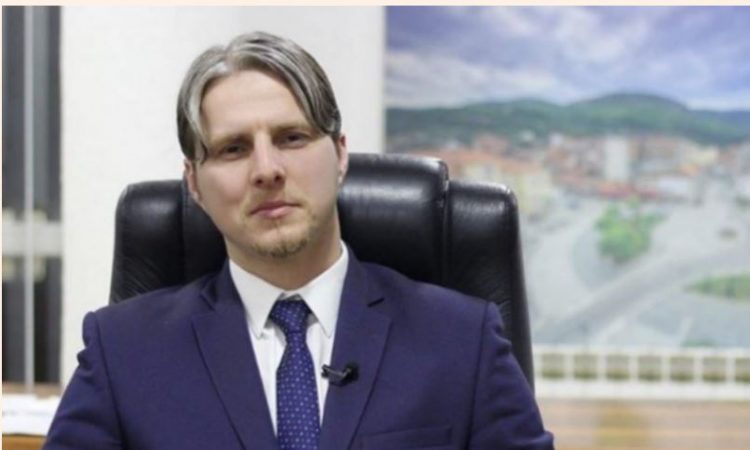 “Flet çdo javë në telefon me Vuçiç”, kryetari i Preshevës akuzon Ramën për politikë antishqiptare