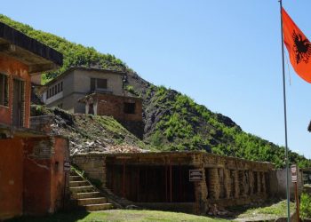 Nis hetimi për vrasjet në burgun e Spaçit, kërkime për trupat e 44 të zhdukurve