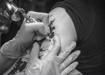 Japonia shqyrton heqjen e ndalesës së tatuazheve tek ushtarët