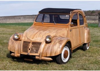 Timber Citroen 2CV thyen rekord, shitet për mbi 210 mijë euro