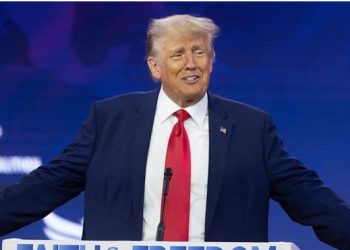 Trump dëgjohet në audio duke diskutuar për dokumente ‘shumë konfidenciale’