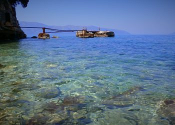 Mbytet i moshuari pranë “Ujit të Ftohtë” në Vlorë