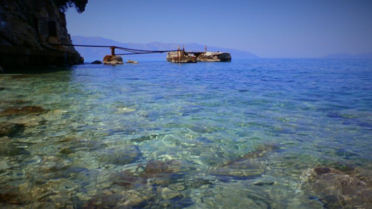 Mbytet i moshuari pranë “Ujit të Ftohtë” në Vlorë