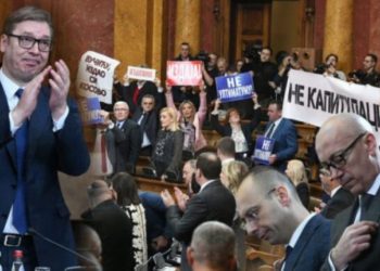 Vuçiç “ja ka sjellë në majë të hundës” serbëve në Kosovë, sipas deputetit Aleksiç