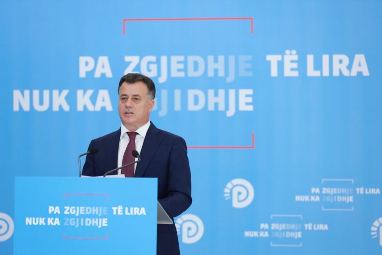 Do mbeteni në histori si socialistë, apo kanabistë? Noka, thirrje deputetëve të PS
