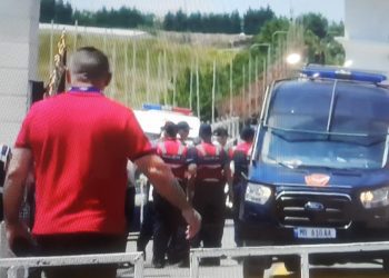 Situatë e tensionuar në Manëz/ Dyshohen për efektivë të plagosur