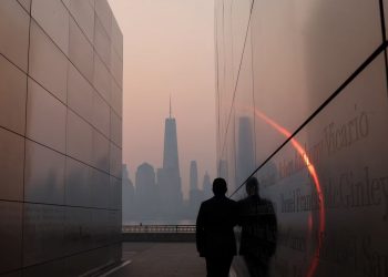 Cilësia e dobët e ajrit nga zjarret kanadeze ndikon deri në Karolinën e Veriut