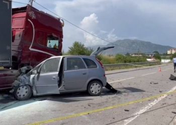 Aksidenti ku humbi jetën oficeri i policisë, arrestohet shoferi i trajlerit/ Detajet