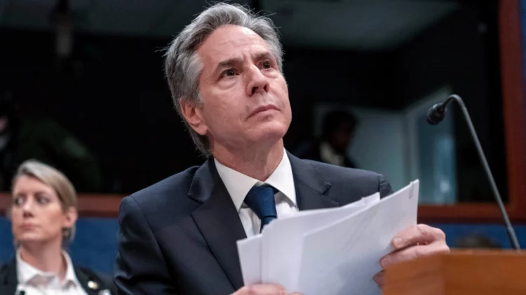 Vizita në Pekin, Anthony Blinken telefonon ministrin e Jashtëm kinez