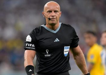 Arabia nuk ndalet, tenton të marrë edhe arbitrin e finales së Botërorit