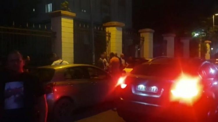 “Ia heq gurmazin”, Sula: Problemi në PD është Basha, solli të fortët për të kërcënuar