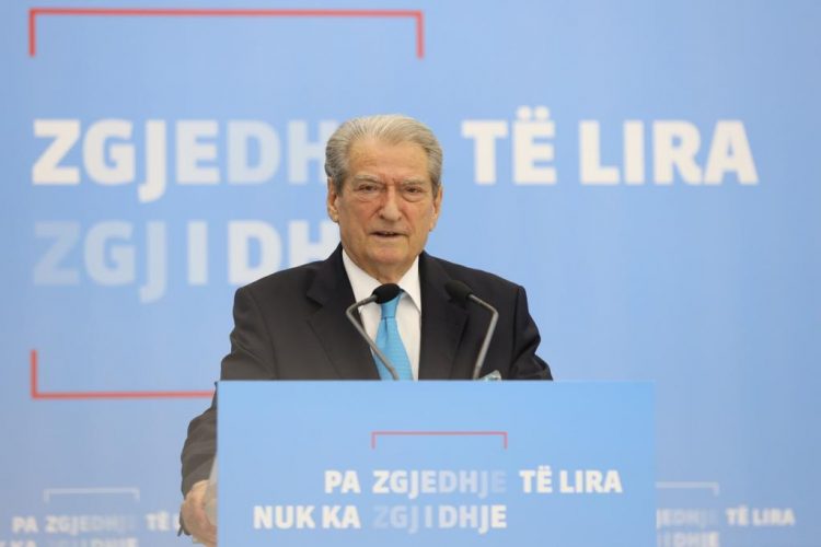 Lirimi i 3 policëve, Berisha: U liruan me vendim politik, të shkohet drejt finalizimit të planit franko-gjerman